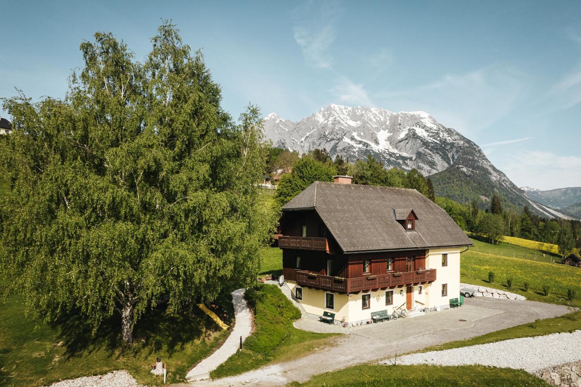 Landhaus Stieglschuster Apartment Irdning Exterior photo